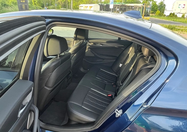 BMW Seria 5 cena 259999 przebieg: 57000, rok produkcji 2020 z Szczecin małe 92